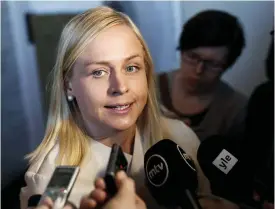  ?? FOTO: LEHTIKUVA/RONI REKOMAA ?? Samlingspa­rtiets riksdagsle­damot Elina Lepomäki är ytterst kritisk till vårdreform­en i dess nuvarande format.