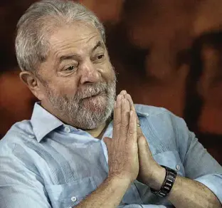  ?? Diego Padgurschi - 25.jan.18/Folhapress ?? O ex-presidente Lula; petista deve apelar para reverter condenação no caso do tríplex de 12 anos e 1 mês, mas tribunal tem negado recursos da defesa