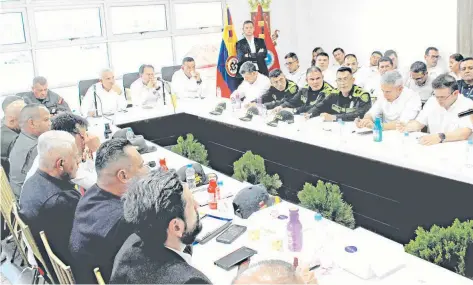  ?? ?? Ayer en Tienditas tuvo lugar la segunda reunión de gobernador­es de Táchira y Norte de Santander, esta vez se sumaron alcaldes y organismos de seguridad ciudadana y ambiental.