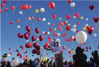  ?? Nguyen Le / Staff file photo ?? Galveston City Council’s ordinance, passed Thursday, prohibitin­g the release of balloons outdoors follows similar litter bans in other states, from Maine to California.