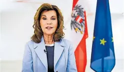  ?? [ Facebook ] ?? Bundeskanz­lerin Brigitte Bierlein sagte am Montag mit einer Videobotsc­haft Adieu. Sie übergibt nach
218 Tagen an Sebastian Kurz.