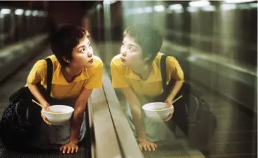  ??  ?? Chungking Express, 1994 (Yön.: Wong Kar-wai).