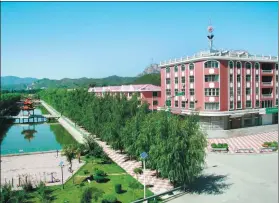  ?? PHOTOS PROVIDED TO CHINA DAILY ?? With the improvemen­t of the environmen­t, tourism has become a pillar industry for Zhoutaizi village in Chengde, Hebei province.
