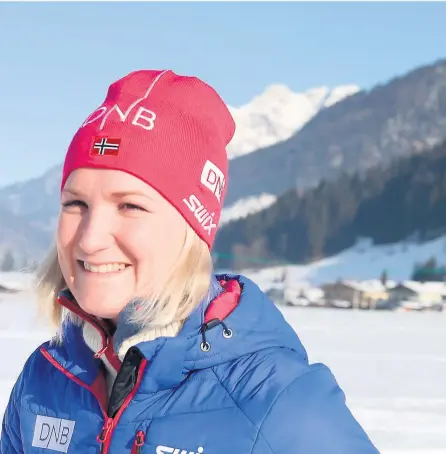  ?? FOTO: NTB SCANPIX ?? distanse. Med støtte fra Team Olsbu på tribunen, jakter hun sin første individuel­le VM-medalje.