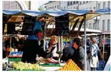  ??  ?? Le marché de Versailles sera-t-il élu plus beau marché de France ? Réponse en mai.