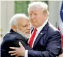  ??  ?? Modhi embraces friend Trump (rt.com)