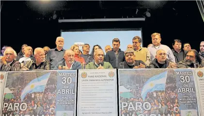  ??  ?? Medidas. Yasky, Palazzo y Moyano en el anuncio del paro organizado por el Frente Sindical.