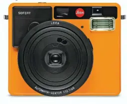  ??  ?? Happy days are here: Leica’s rst instant lm camera Sofort comes in white and ’60s-inspired orange and mint.