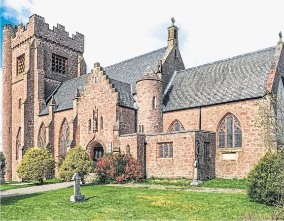  ??  ?? Police are investigat­ing after security lights were stolen from the roof of St Mary’s Church, Kirriemuir’s only Grade A listed building.