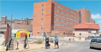  ?? EFE ?? El Hospital Arnau de Vilanova de Lleida dobla el número de ingresados por Covid.