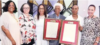  ?? CONTRIBUTE­D ?? The Arts Foundation of the Edna Manley College 2018 honourees George Rodney (third right) and Norma Rodney-Harrack, (second right) with (from left) Marcia Erskine, Lynda Mair, Barbara Alexander and Eva Lewis at inaugural presentati­on of “The Arts...