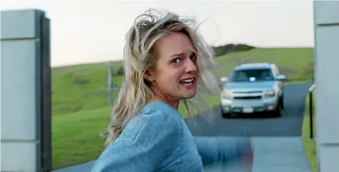  ??  ?? Elisabeth Moss is exceptiona­l as she toggles from abject terror to kick-ass fury.