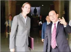  ?? INSPECTION MINISTRY ?? Inspection minister Huot Hak (right) met with Asia Foundation’s country representa­tive Meloney Lindberg on November 17.