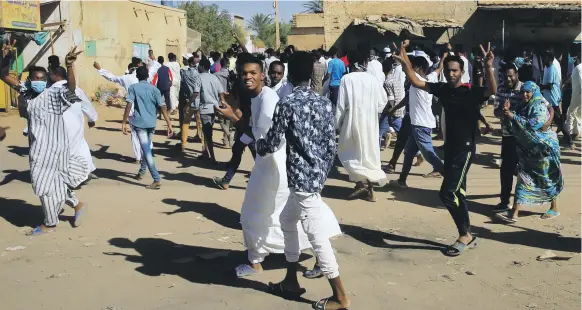  ?? Reuters ?? Demonstrat­ors march in Khartoum at the weekend as protests against the rule of President Omar Al Bashir continue