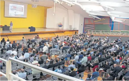  ?? Martín asensio ?? Hubo 800 asistentes al foro de ciberdelin­cuencia que organizó la Policía de la Ciudad