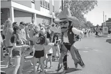  ?? OKLAHOMAN] [SARAH PHIPPS/ THE ?? OSU mascot Pistol Pete will not be able to mingle with Cowboy fans this season due to coronaviru­s safety protocols.