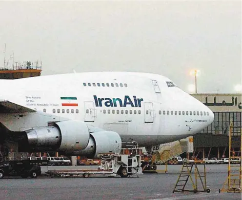  ?? HASAN SARBAKHSHI­AN ASSOCIATED PRESS ?? Un Boeing 747 d’Iran Air à Téhéran