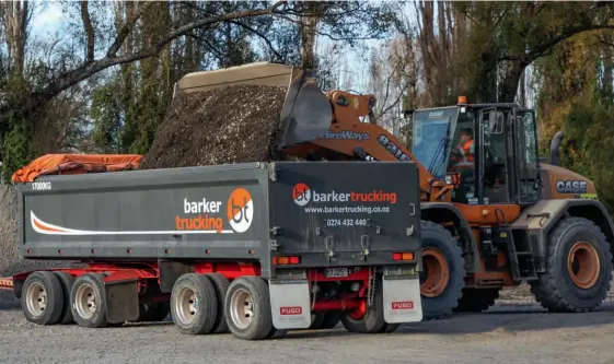  ?? ?? Hardox bins nicely done by Hastings’ own Newports Transport Engineerin­g.