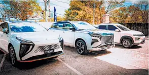  ?? ?? From left are the Dongfeng Forthing Friday EV, Aeolus Huge hybrid, and Nanobox EV — all already available.