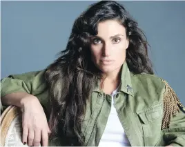 ??  ?? Idina Menzel is stepping out of character for her official concert tour.