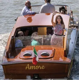  ?? ?? That’s Amore: Miss Cruz takes a boat trip on Venice’s canals