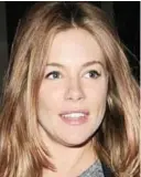  ??  ?? Fringe benefits: Sienna Miller’s boho style works when pregnant but after birth she debuts a gringe, which heightens her cheekbones