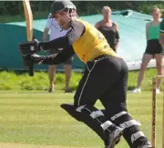  ?? ?? Zac Leonard batting for Finchampst­ead