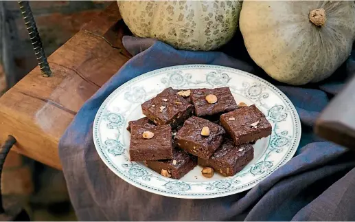  ?? NICOLA GALLOWAY ?? Who wouldn’t love pumpkin when it’s in these roasted pumpkin chocolate fudge brownies?