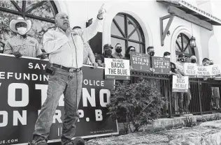  ?? Marvin Pfeiffer / Staff Photograph­er ?? Danny Diaz, president of the San Antonio Police Officers Associatio­n, speaks Sunday at a rally against Propositio­n B, which would roll back police officers’ right to bargain collective­ly.