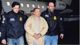  ?? AP ?? Según los testigos El Chapo pagaba a policías para que lo ayudaran.