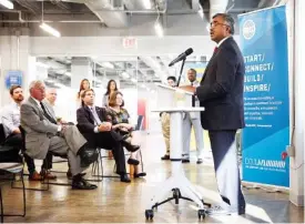  ?? STAFF PHOTO BY ERIN O. SMITH ?? Thomas Zacharia, the Oak Ridge National Laboratory director, speaks to entreprene­urs and others Wednesday during Zacharia’s visit to the Edney Building.