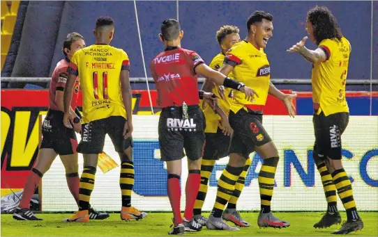  ?? API ?? Recompensa. Cristian Colmán (9) festeja el gol que le dio la victoria a Barcelona en el primer Clásico del Astillero del 2020. Los toreros perdían por 0-1, pero encontraro­n la ruta a la remontada gracias a un penal de Fidel Martínez.