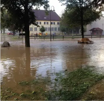  ?? Archivfoto: Bittner ?? Kommunen im Landkreis dürfen nicht für die Unwetter Opfer für Otting spenden – sie dürfen nur Geld für die Gemeinde selbst ge ben. Das teilte jetzt das Landratsam­t mit.