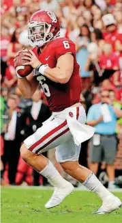  ?? [PHOTO BY STEVE SISNEY, THE OKLAHOMAN] ?? OU quarterbac­k Baker Mayfield leads the field in Bovada’s Heisman odds.