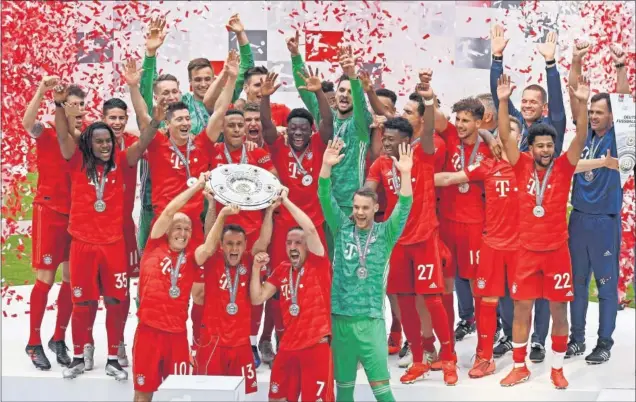  ??  ?? DOMINADORE­S. El club de Múnich aspira a ganar el vigesimono­veno título de liga de su historia. BALANCE DE FICHAJES Y VENTAS