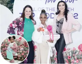  ?? ?? Ditheto Metlale collects her prizes as Mall of the North billboard model winner on stage alongside Mari Nel and and Katryn Celliers. Insert: Tlantal Mametja collects her gift bag on stage.