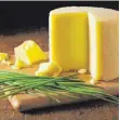  ?? FOTO: IMAGO IMAGES ?? Allerfeins­ter Schnittlau­ch – mit etwas britischem Cheddar.