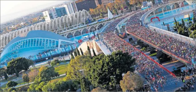  ?? ?? Panorámica general de la última edición de la Maratón Valencia, celebrada en diciembre de 2023.