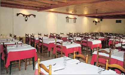  ?? FONDA CASANOVA ?? La sala de este restaurant­e en el corazón del Solsonès