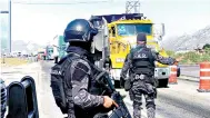  ?? ?? ▮ En el filtro de seguridad, Coahuila le brindó atención a la persona que previament­e fue secuestrad­a.