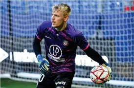  ?? ?? Tidigare Halmstads Bk-målvakten Isak Pettersson har klart med en ny klubb och lämnar franska Toulouse för norska Stabaek.
