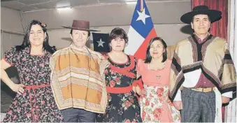  ??  ?? Filomena Velásquez, Gerardo Pezzola, Gladys Rubio, Elizabeth Videla y José Luis Undurraga.