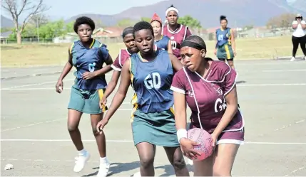  ?? Picture: ABONGILE SOLUNDWANA ?? FAST-FOOTED: The Chris Hani and Alfred Nzo netball teams in action at the provincial championsh­ips for pupils with Severe Intellectu­al Disabiliti­es on Friday at the Dumpy Adams. Alfred Nzo won
