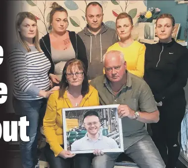  ??  ?? The family of the late Alex Slark; mum and dad Brenda and Alex with his sisters and brother, from left, Stacey Bone, Stephanie McIntyre, Jason Veitch, Shelly Waddle and Sharon Rowe.