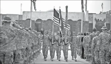  ??  ?? Amerikaans­e militairen in Bagdad. (4gwar.wordpress.com)