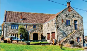  ??  ?? Crime scene: Giles’s £1m home in Dorset where Ruby the cat died