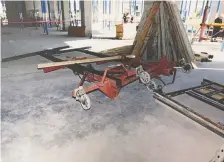  ??  ?? A court exhibit photograph shows the collapsed Pilosio table cart that fatally crushed 21-year-old Eric Ndayishimi­ye on July 21, 2016.