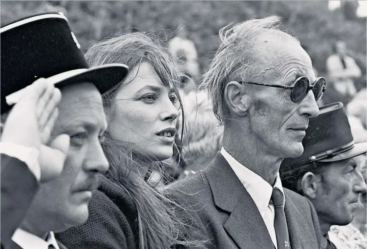  ??  ?? ‘He was very calm’: Jane with her father, David, at a naval reunion in 1975