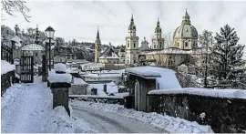  ?? BILD: SN/KOLARIK ?? (Weihnachts-)Frieden: über den Dächern der Altstadt.