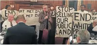  ?? Picture: SUZANNE VOS ?? PICKET: Zille among Reclaim the City protesters who oppose the sale of state land to private developers in Cape Town